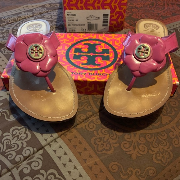 Tory Burch Size 10.5 Fuschia sandals - Picture 2 of 3